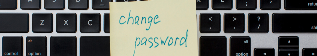 Tastatur wo drüber ein Blatt ist wo change password drauf steht